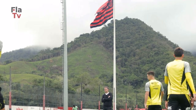 Flamengo se reapresenta no Ninho e Everton Cebolinha volta a treinar em campo