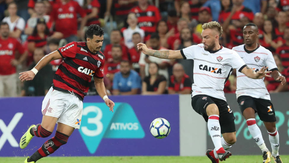 Flamengo e Vitória se reencontram após 6 anos; relembre o último confronto