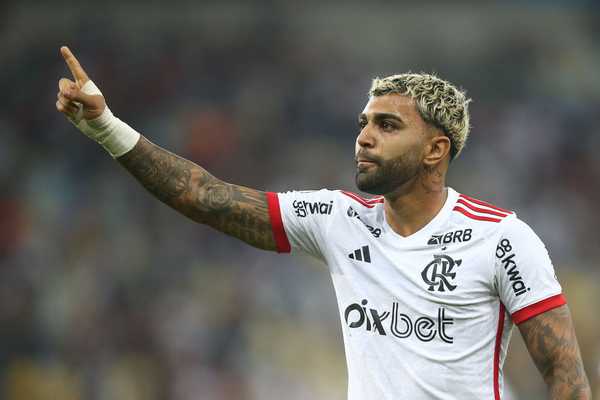 Empresário afirma que está negociando saída de Gabigol do Flamengo