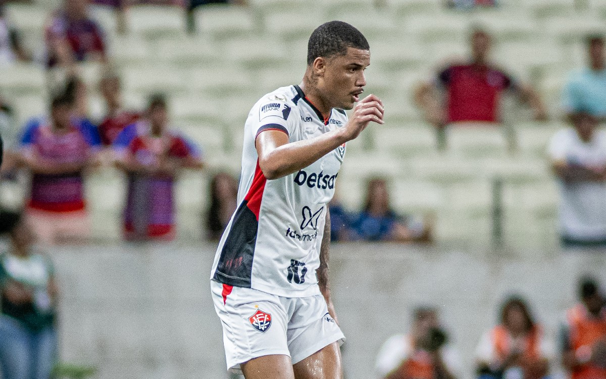 Vitória fica sem atacante para enfrentar o Flamengo