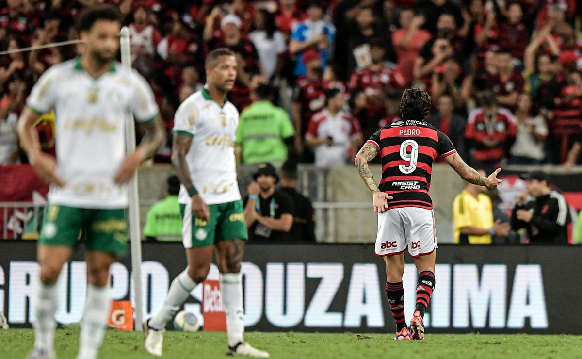 Flamengo vence o Palmeiras e assume a vantagem no primeiro jogo da Copa do Brasil