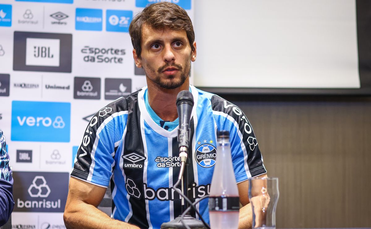 Rodrigo Caio, campeão pelo Flamengo, será cortado da Libertadores para manter o time no mesmo nível.