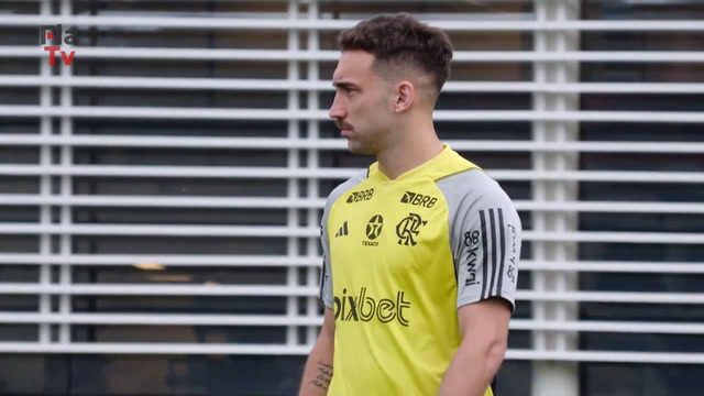 Flamengo começa a se preparar para o confronto contra o Fortaleza
O Flamengo realizou um treino no Ninho visando o jogo contra o Fortaleza, marcado para quinta-feira (11), pelo Campeonato Brasileiro. Veja como foi a atividade.