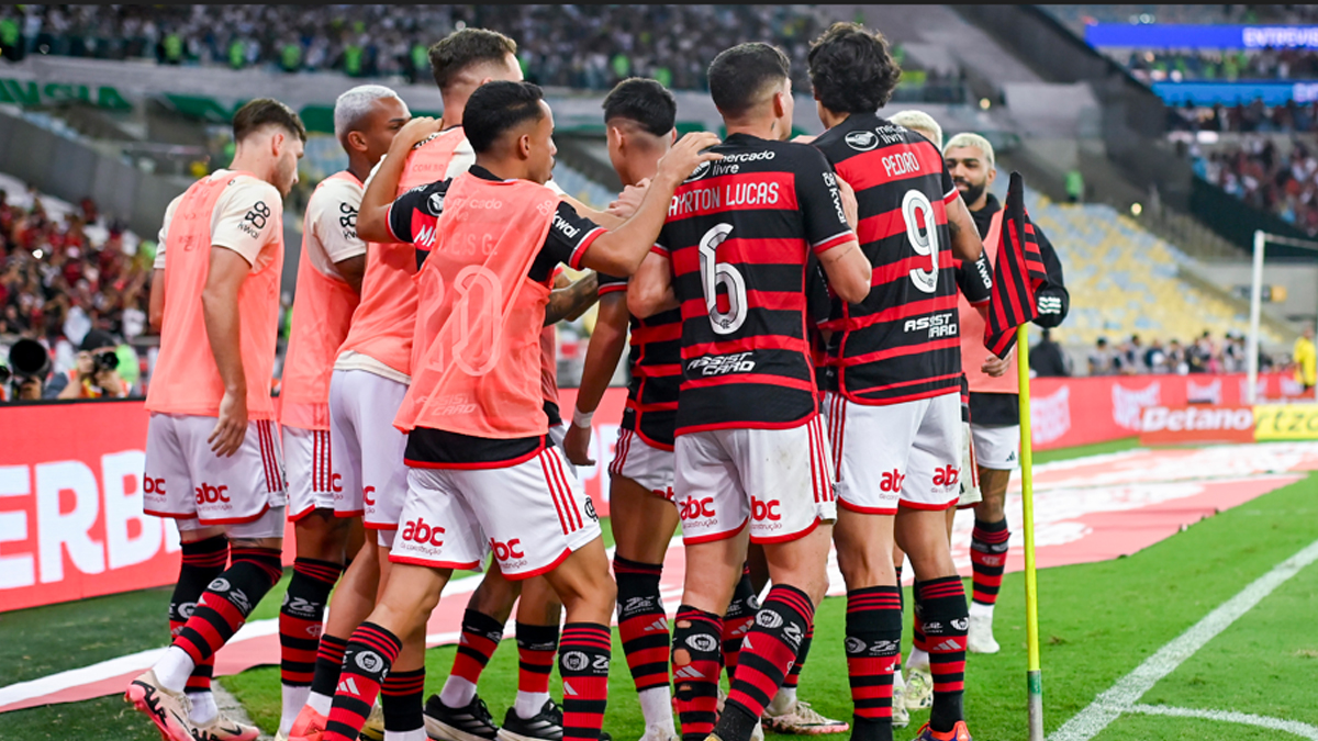 Flamengo revela time titular para partida contra o São Paulo