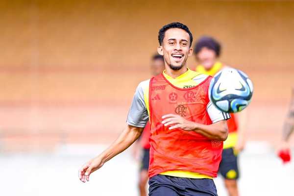 Novidade na escalação do Flamengo: Matheus Gonçalves entra em campo contra o Fortaleza