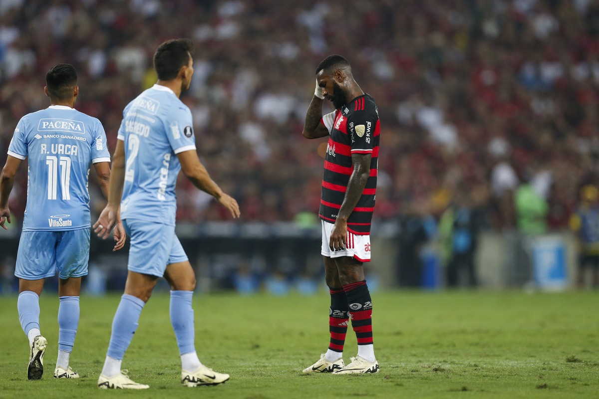 Jogador do Bolívar comenta sobre lesões do Flamengo: 'Calendário brasileiro será prejudicial'