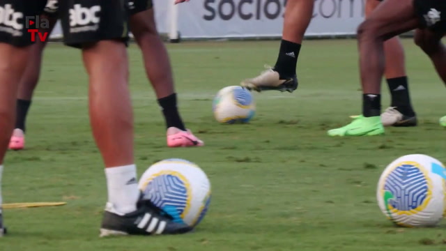 Flamengo conclui preparação para clássico com Bruno Henrique e está pronto para enfrentar o Botafogo no domingo