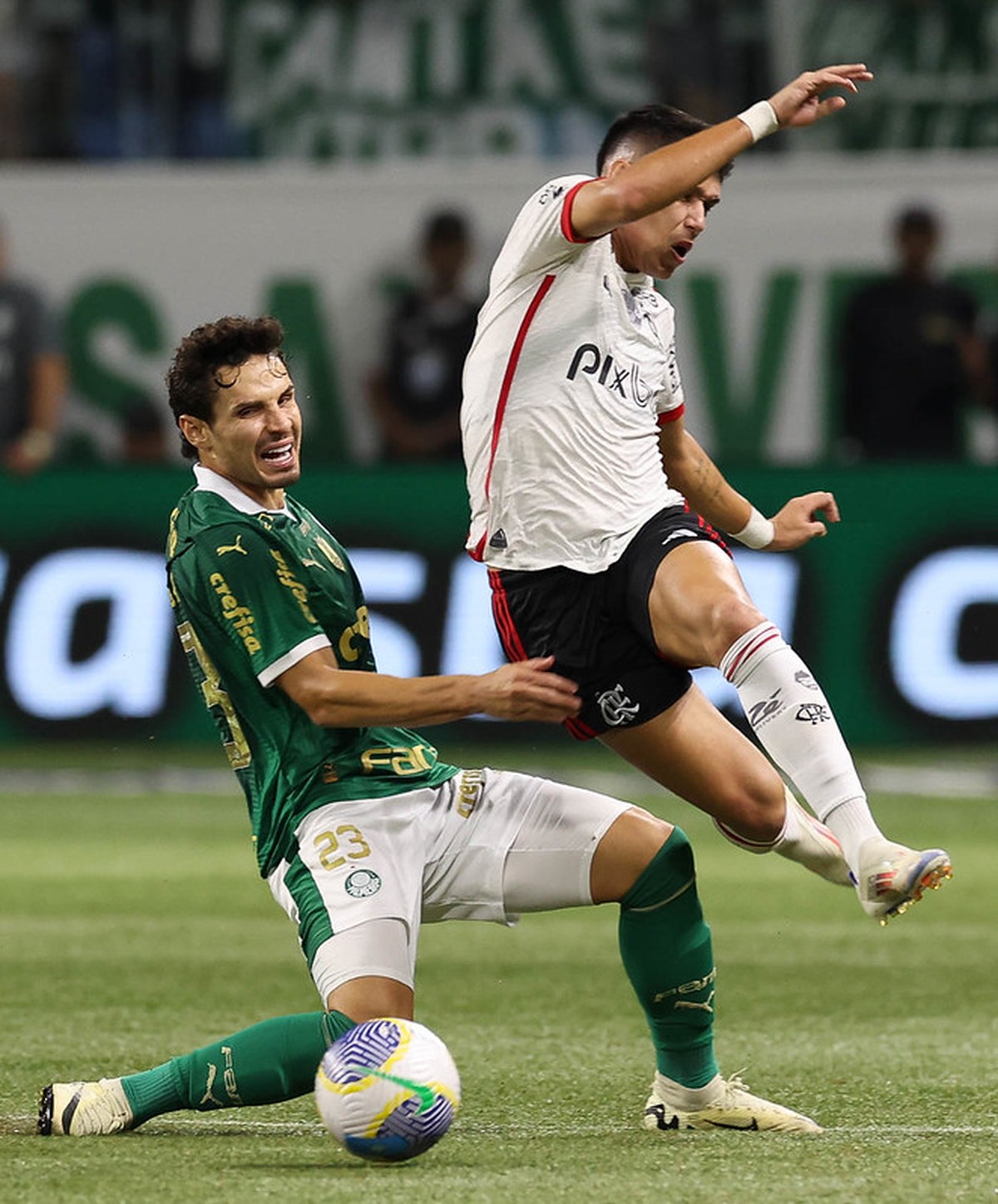 Flamengo perde para o Palmeiras, mas garante vaga nas quartas de final da Copa do Brasil, mantendo a classificação