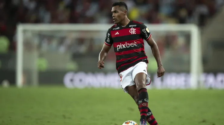 Alex Sandro aponta falha crucial do Flamengo contra o Peñarol que resultou em prejuízo costly