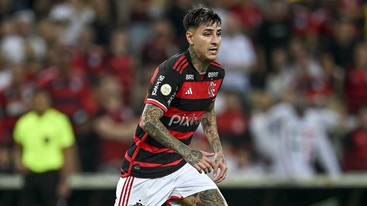 Torcedores do Flamengo estão insatisfeitos com desempenho de Pulgar.