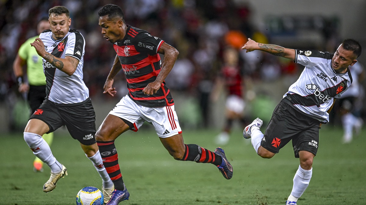 Flamengo em queda de produção, despenca na tabela e acumula números negativos no Brasileirão.