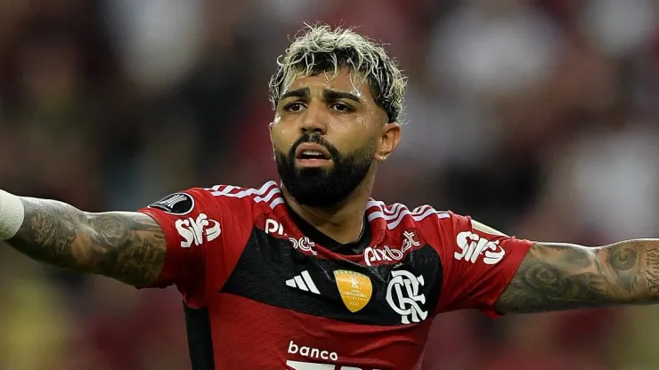 Gabigol começa no banco para o jogo decisivo contra o Peñarol.