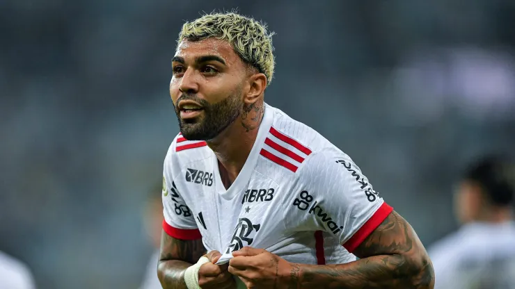 Gabigol retorna à equipe titular do Flamengo após quase dois meses de ausência