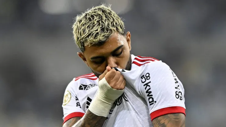 Permanência de Gabigol no Flamengo depende da vitória de BAP nas eleições para presidente.