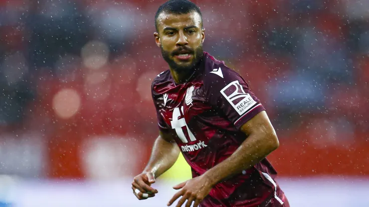 Rafinha Alcântara seria 1ª contratação do <a href=