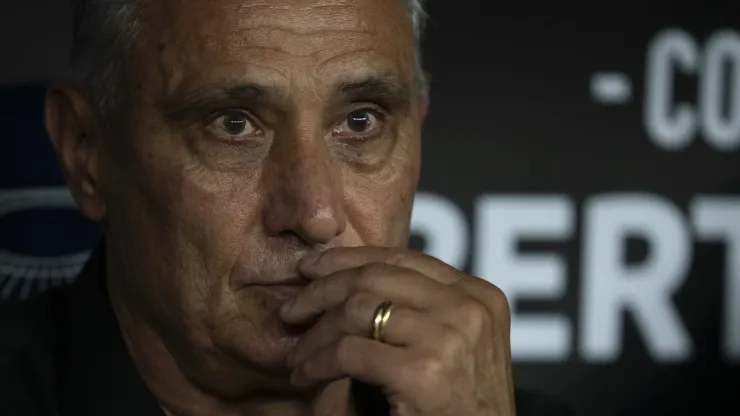 Tite enfrenta no Flamengo a mesma situação de desfalques do Cariocão