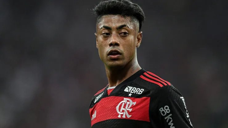 Tite opta por não escalar Gabigol e aposta em Bruno Henrique no Flamengo