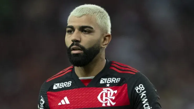 Tite treina Gabigol para confronto entre Flamengo e Peñarol na Libertadores.