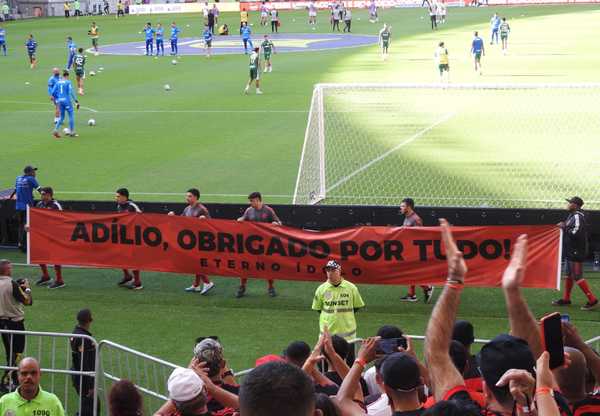 Homenagens a Adílio e Rebeca Andrade marcam jogo entre Flamengo x Palmeiras no Maracanã