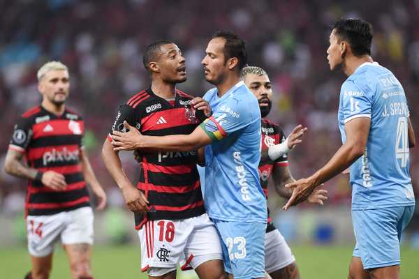 Flamengo supera ansiedade e lesões para abrir vantagem na Libertadores em partida intensa no Maracanã