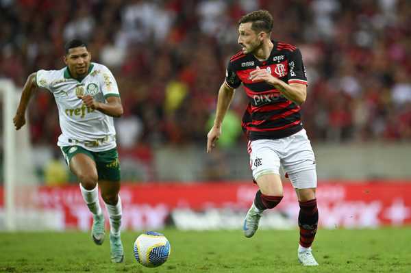 Lesões levam Flamengo a buscar novos jogadores e expandir mercado