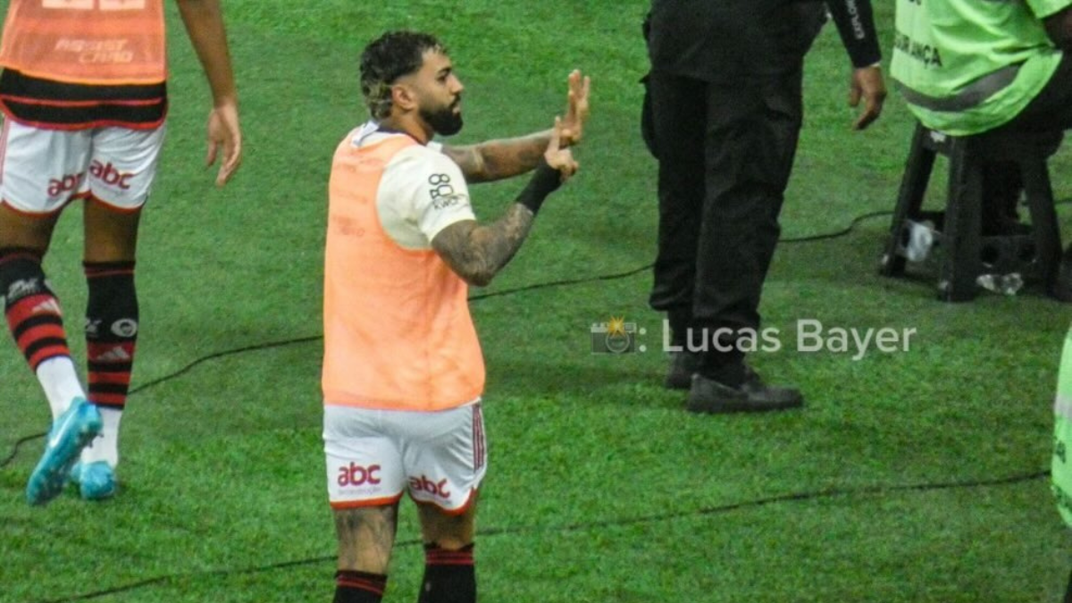 Gabigol provoca torcedores do Vasco e lembra da goleada por 6 a 1