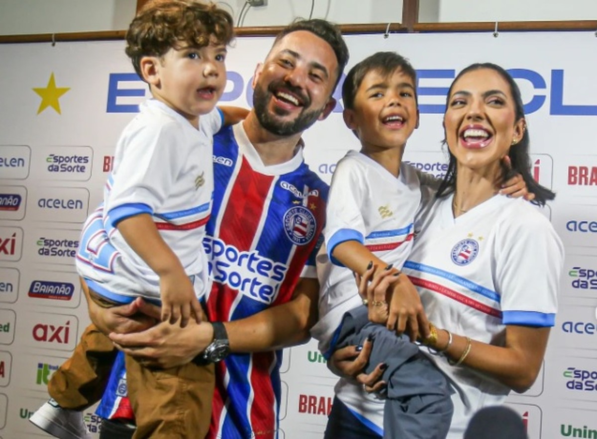 Filho de Everton Ribeiro, Totói emociona ao gritar ‘Mengo’ no retorno ao Maracanã; assista ao vídeo