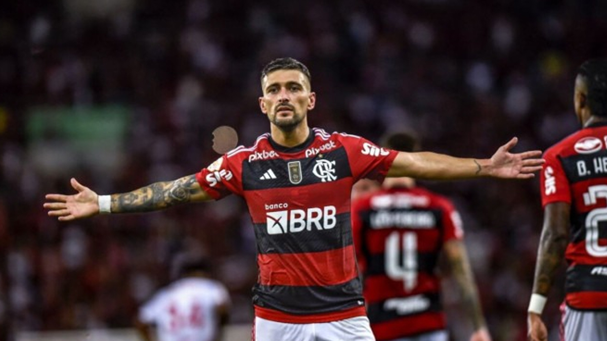 Arrascaeta torna-se o segundo maior goleador do Flamengo na temporada