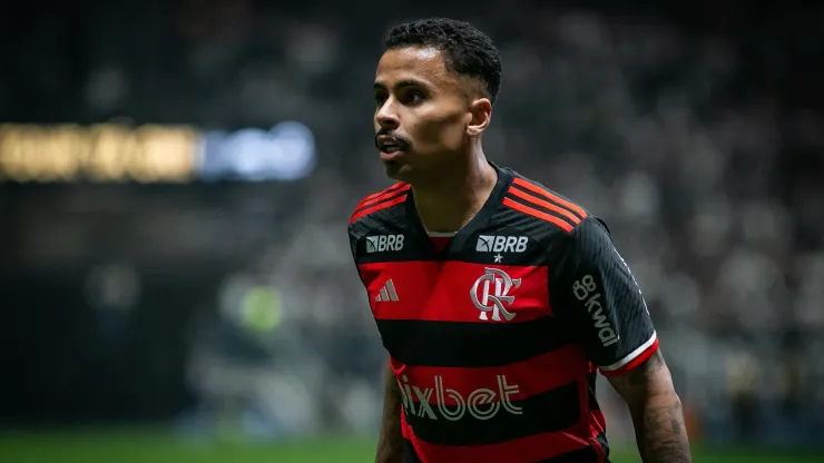 Allan decide deixar o Flamengo devido à insatisfação com a reserva.