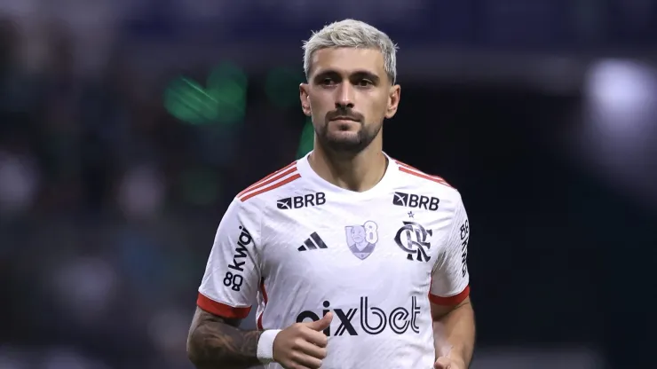 Arrascaeta e Plata se juntam ao Flamengo para enfrentar o Fluminense e reforçar o time.