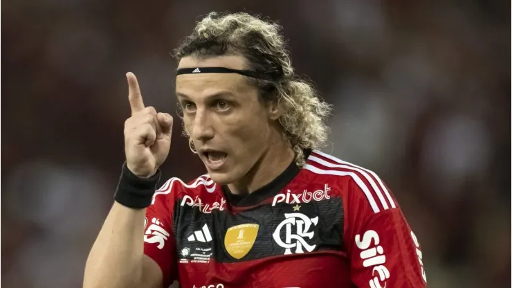 David Luiz pretende receber R$ 1 milhão por mês e cogita prolongar sua estadia no Flamengo.