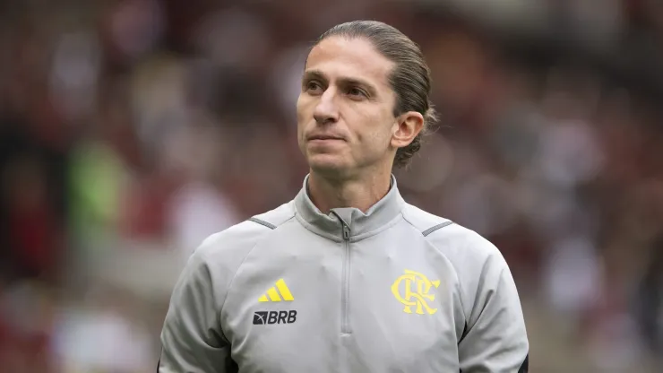 Filipe Luís escolhe formação inédita para a equipe