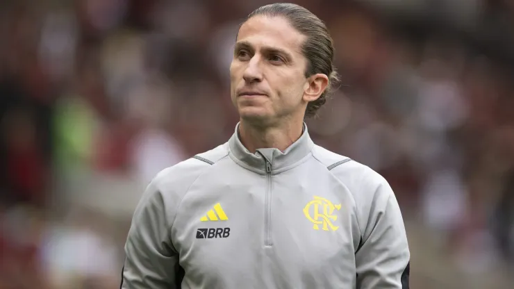 Flamengo oficializa Filipe Luís como técnico permanente