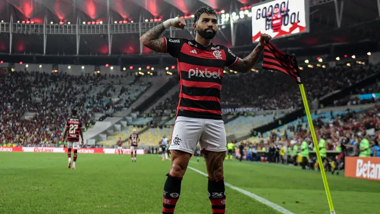 Gabigol pretende atingir a marca de 300 partidas pelo Flamengo