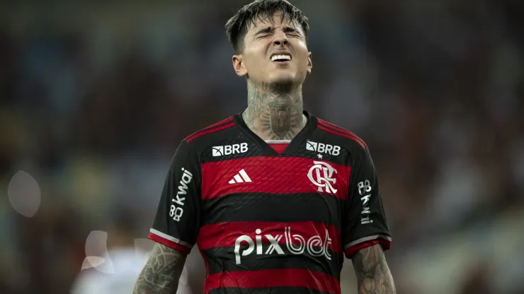 Negociação de renovação de Erick Pulgar estagna no Flamengo