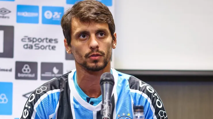 Rodrigo Caio, ex-jogador do Flamengo, pode ficar desempregado novamente