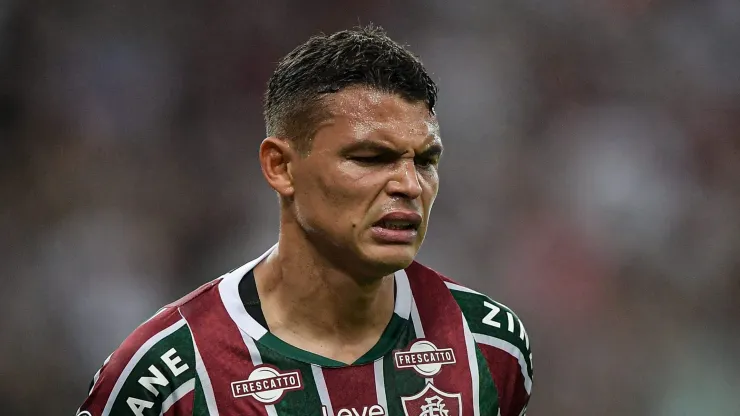 Thiago Silva e mais dois jogadores voltam ao Fluminense para enfrentar o Flamengo.