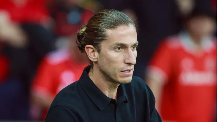 Torcida do Flamengo enche de elogios Filipe Luís