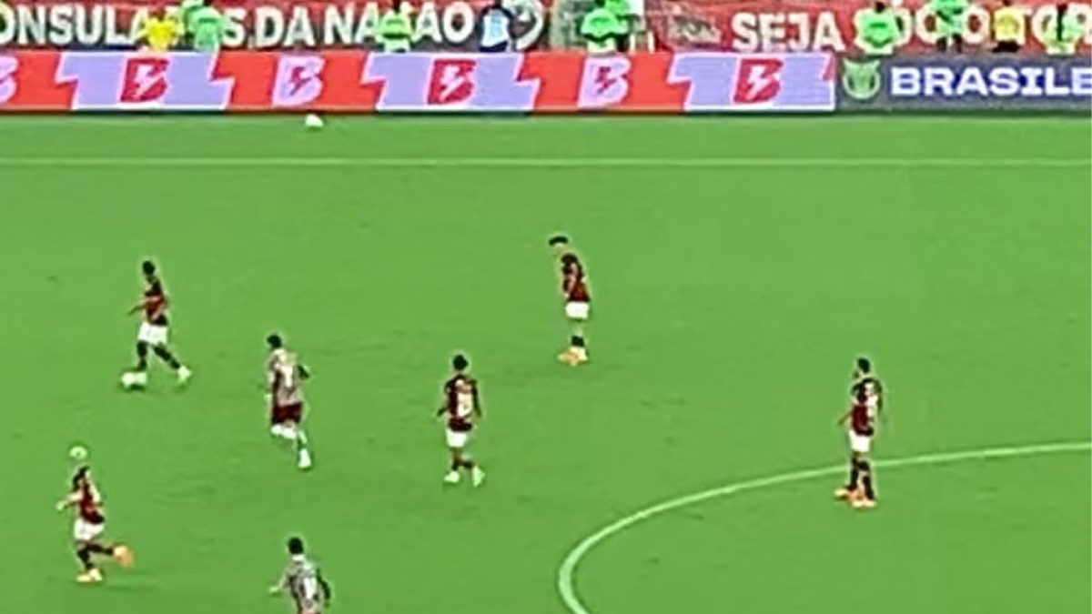 Vídeo mostra Alcaraz 'se arrastando' em partida do Flamengo; confira