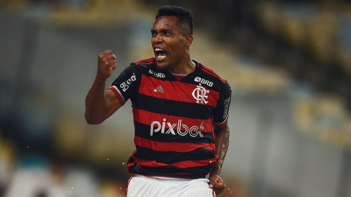 Alex Sandro revela segredo para marcar gol em jogo do Flamengo