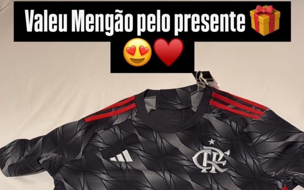 Andreas Pereira ganha presente do Flamengo; confira a foto.