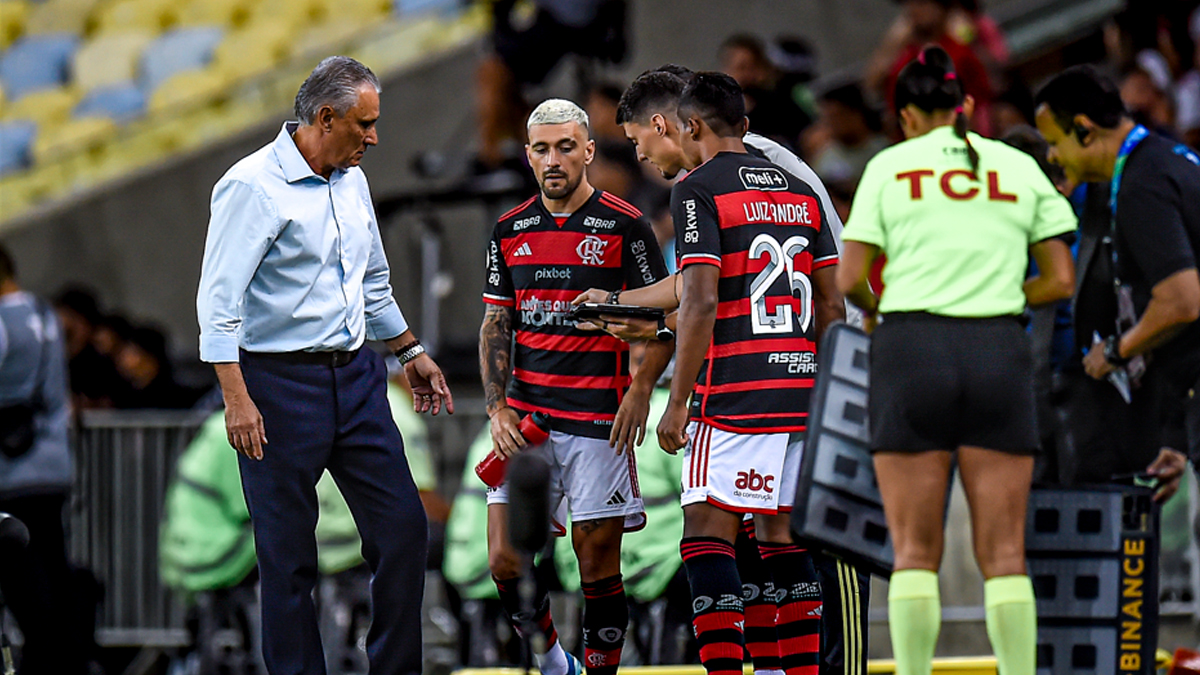 Flamengo termina setembro com apenas 38% de rendimento.