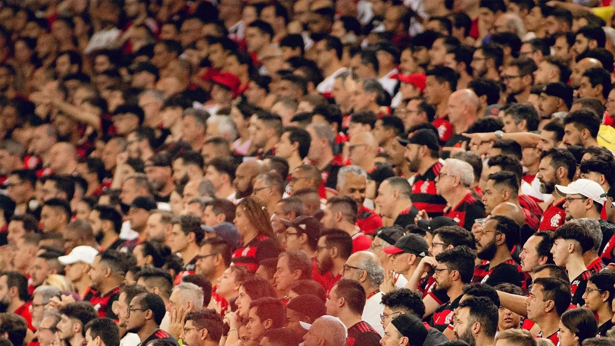 Empresa lança projeto com imagens de fãs no Maracanã.