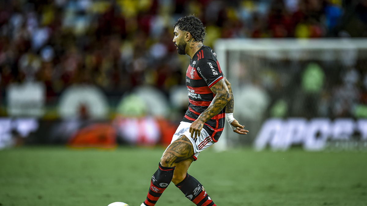 Gabigol deve ficar no banco pela primeira vez com Filipe Luís no Flamengo