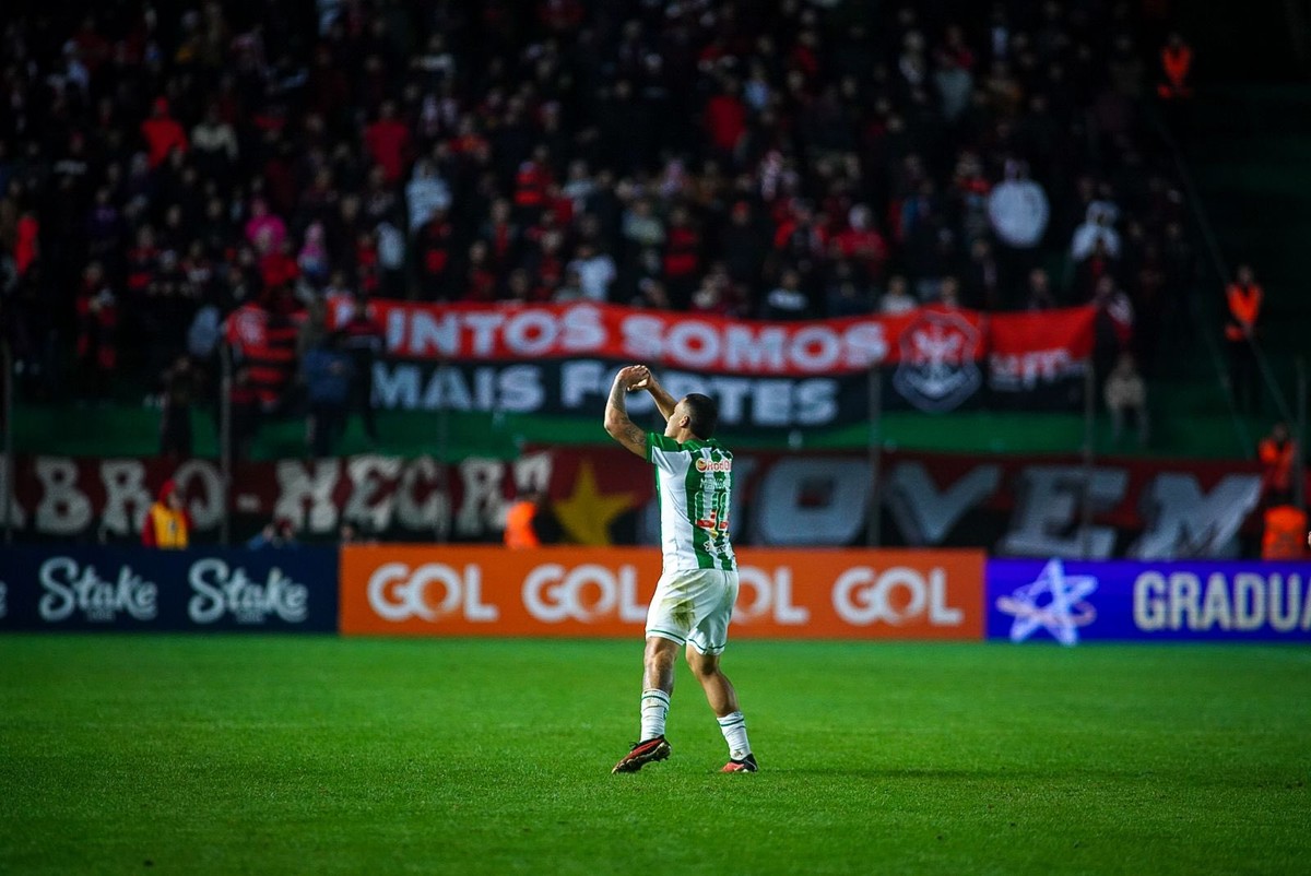 Juventude vence o Flamengo com gol de bola aérea em jogo que poderia ter tido um desfecho mais favorável para o rubro-negro; confira a análise