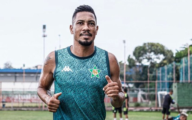 Ex-Flamengo, Hernane Brocador assina com equipe da Série B do Pará