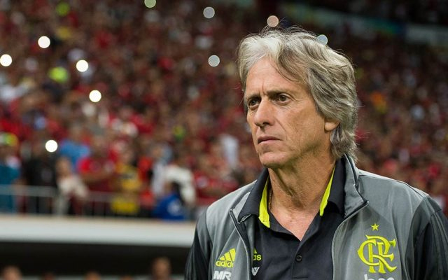 Ex-treinador recorda discussão com Jorge Jesus durante partida do Flamengo: “Ele ficou irritado comigo”