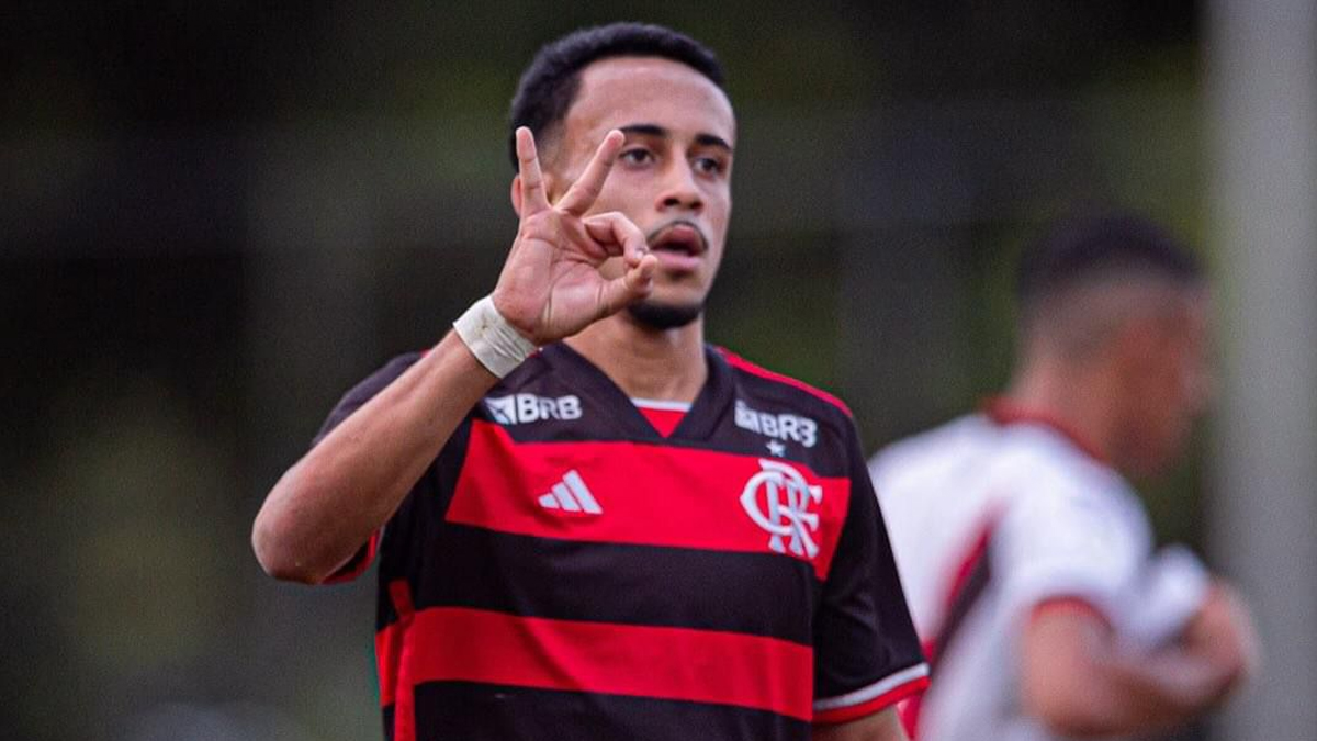 Joia da base do Flamengo recebe motivação extra com a presença de Filipe Luís