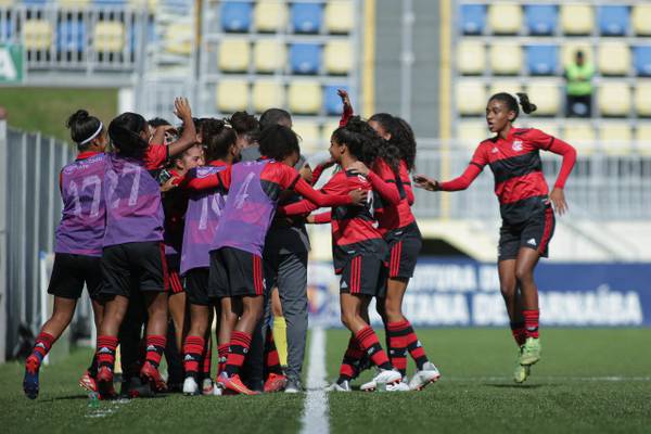 Flamengo, vice-campeão brasileiro feminino sub-17, encerra categoria antes do início do campeonato de 2024