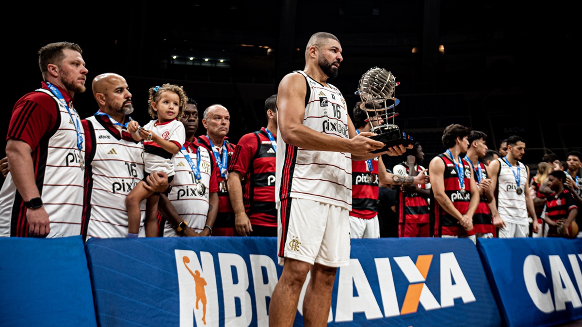 Olivia provoca o Vasco nas mídias sociais depois da vitória do Flamengo